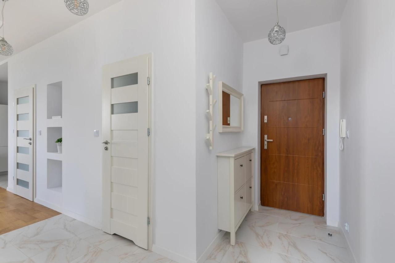 Przestronny Apartament Z Widokiem Na Miasto W Warszawie Warsaw Luaran gambar